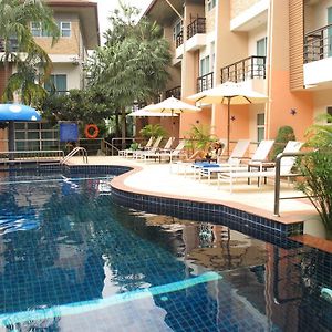 Wonderful Pool House At Kata